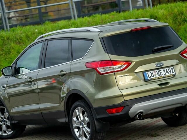 Зеленый Форд Куга, объемом двигателя 2 л и пробегом 206 тыс. км за 8100 $, фото 5 на Automoto.ua