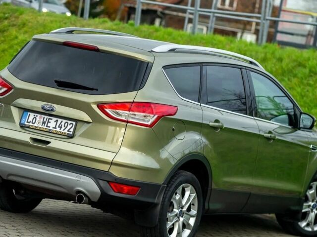 Зеленый Форд Куга, объемом двигателя 2 л и пробегом 206 тыс. км за 8100 $, фото 6 на Automoto.ua