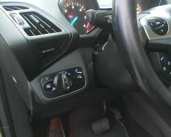 Форд Куга 2015 в Кривом Роге на Automoto.ua Зеленый Форд Куга, объемом двигателя 2 л и пробегом 167 тыс. км за 11900 $, фото 18 на Automoto.ua