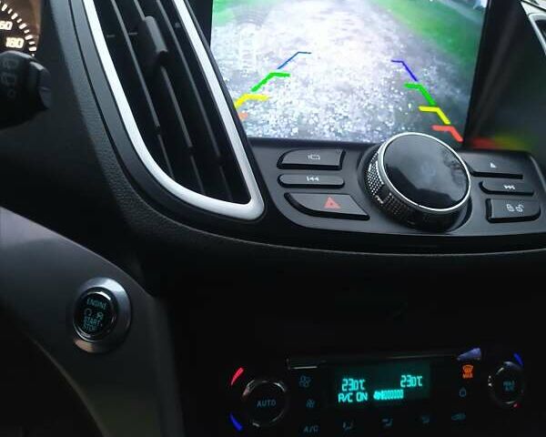 Форд Куга 2015 в Кривом Роге на Automoto.ua Зеленый Форд Куга, объемом двигателя 2 л и пробегом 167 тыс. км за 11900 $, фото 20 на Automoto.ua