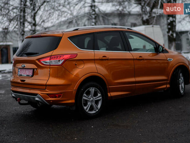 Оранжевый Форд Куга, объемом двигателя 2 л и пробегом 237 тыс. км за 14600 $, фото 12 на Automoto.ua
