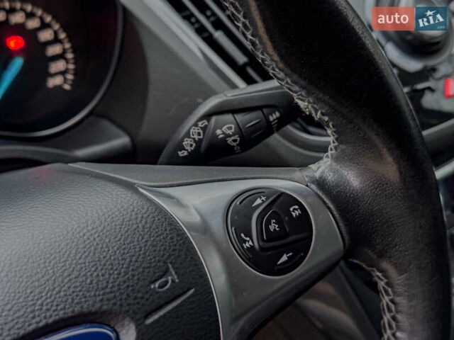 Помаранчевий Форд Куга, об'ємом двигуна 2 л та пробігом 249 тис. км за 14950 $, фото 73 на Automoto.ua