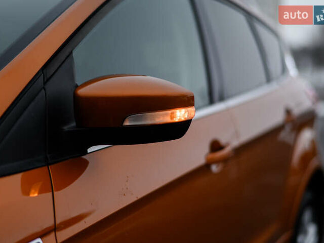 Оранжевый Форд Куга, объемом двигателя 2 л и пробегом 237 тыс. км за 14600 $, фото 22 на Automoto.ua