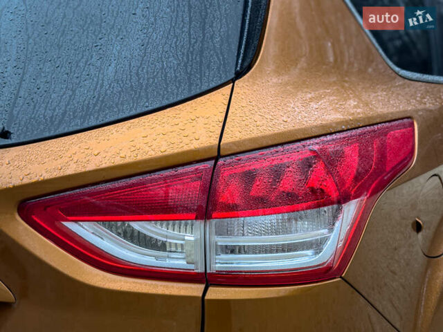 Помаранчевий Форд Куга, об'ємом двигуна 2 л та пробігом 249 тис. км за 14950 $, фото 53 на Automoto.ua