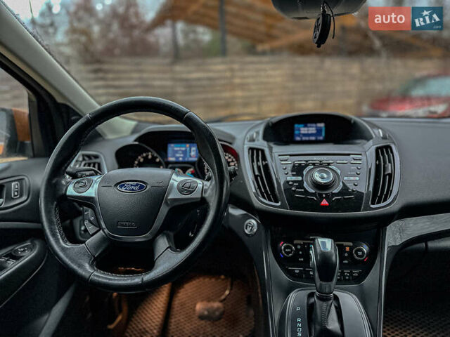 Помаранчевий Форд Куга, об'ємом двигуна 2 л та пробігом 249 тис. км за 14950 $, фото 86 на Automoto.ua