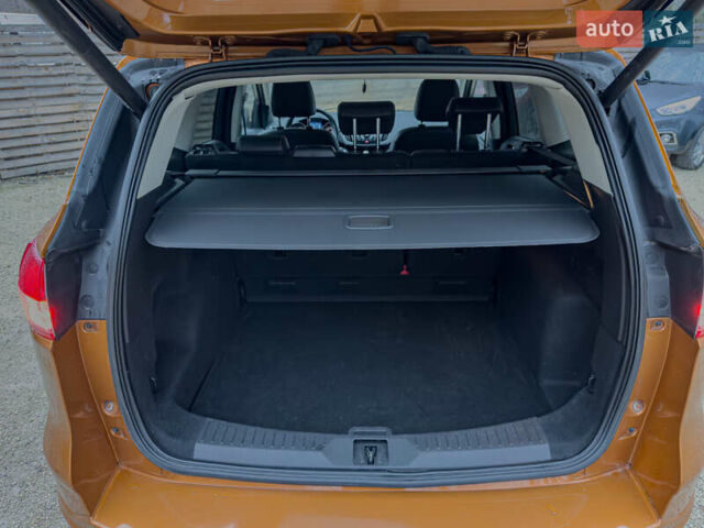 Помаранчевий Форд Куга, об'ємом двигуна 2 л та пробігом 249 тис. км за 14950 $, фото 91 на Automoto.ua
