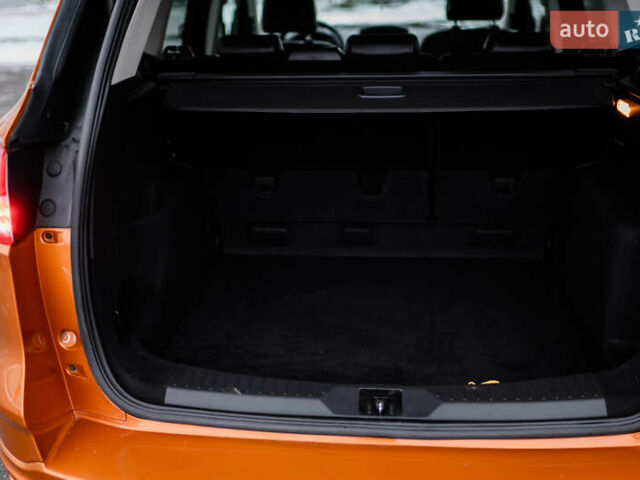 Оранжевый Форд Куга, объемом двигателя 2 л и пробегом 237 тыс. км за 14600 $, фото 38 на Automoto.ua