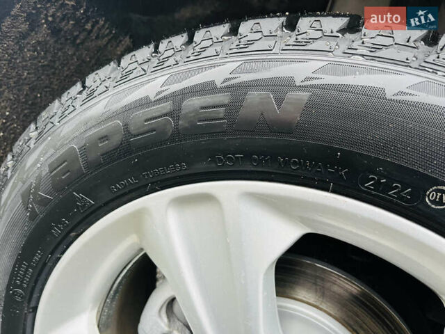 Оранжевый Форд Куга, объемом двигателя 2 л и пробегом 237 тыс. км за 14600 $, фото 42 на Automoto.ua