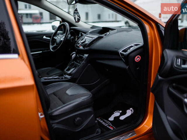 Оранжевый Форд Куга, объемом двигателя 2 л и пробегом 237 тыс. км за 14600 $, фото 36 на Automoto.ua