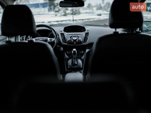 Оранжевый Форд Куга, объемом двигателя 2 л и пробегом 237 тыс. км за 14600 $, фото 35 на Automoto.ua