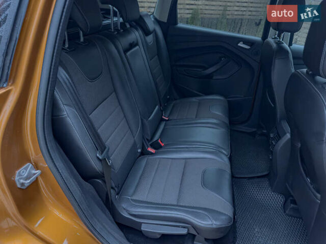 Помаранчевий Форд Куга, об'ємом двигуна 2 л та пробігом 249 тис. км за 14950 $, фото 95 на Automoto.ua