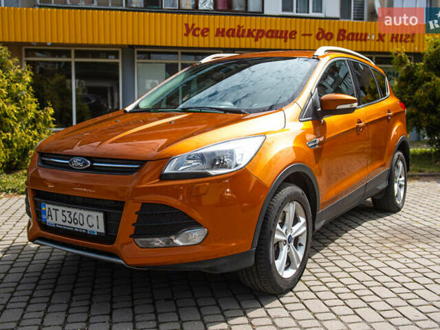 Оранжевый Форд Куга, объемом двигателя 2 л и пробегом 128 тыс. км за 15200 $, фото 1 на Automoto.ua