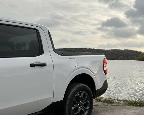 Білий Форд Маверік, об'ємом двигуна 2.49 л та пробігом 38 тис. км за 35000 $, фото 4 на Automoto.ua