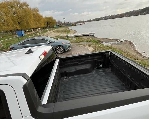 Білий Форд Маверік, об'ємом двигуна 2.49 л та пробігом 38 тис. км за 35000 $, фото 8 на Automoto.ua