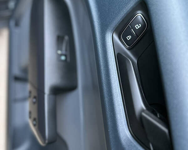 Форд Маверик 2023 в Ровно на Automoto.ua Черный Форд Маверик, объемом двигателя 2 л и пробегом 55 тыс. км за 23500 $, фото 36 на Automoto.ua