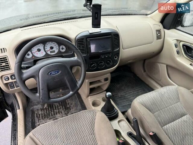 Черный Форд Маверик, объемом двигателя 2 л и пробегом 290 тыс. км за 3600 $, фото 11 на Automoto.ua