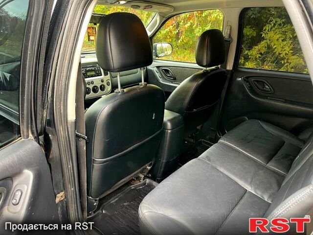 Черный Форд Маверик, объемом двигателя 3 л и пробегом 240 тыс. км за 2500 $, фото 3 на Automoto.ua