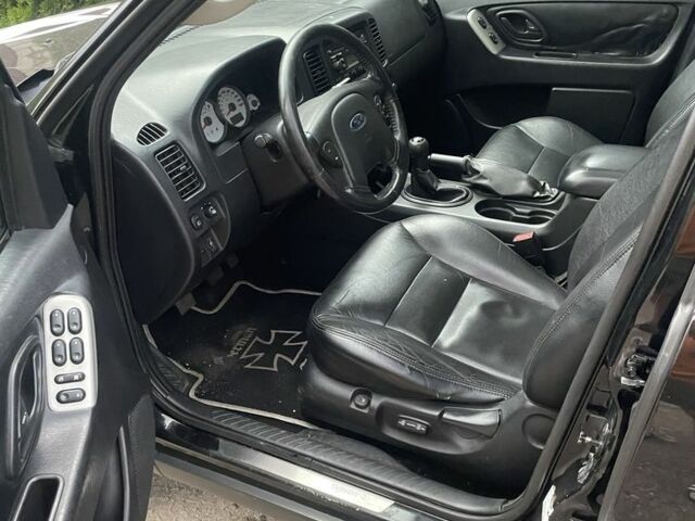 Форд Маверик 2006 в Киеве на Automoto.ua Черный Форд Маверик, объемом двигателя 2.3 л и пробегом 160 тыс. км за 3743 $, фото 5 на Automoto.ua