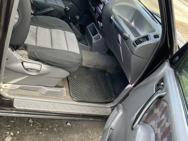 Фиолетовый Форд Маверик, объемом двигателя 0 л и пробегом 250 тыс. км за 3295 $, фото 5 на Automoto.ua