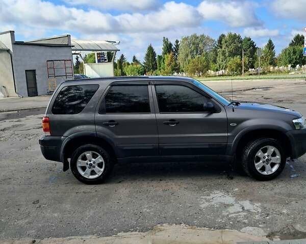 Коричневый Форд Маверик, объемом двигателя 2.3 л и пробегом 270 тыс. км за 5400 $, фото 3 на Automoto.ua