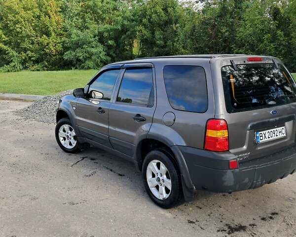 Коричневый Форд Маверик, объемом двигателя 2.3 л и пробегом 270 тыс. км за 5400 $, фото 2 на Automoto.ua