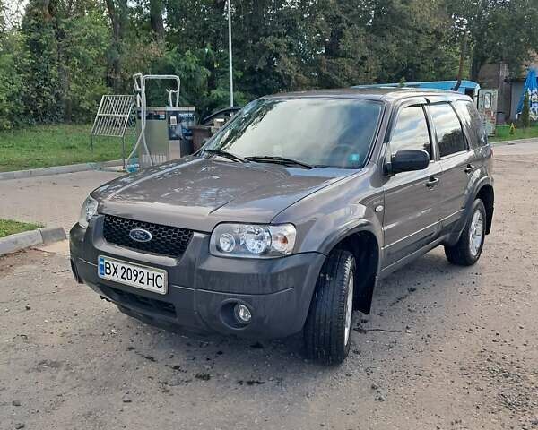 Коричневый Форд Маверик, объемом двигателя 2.3 л и пробегом 270 тыс. км за 5400 $, фото 6 на Automoto.ua