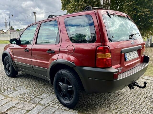 Форд Маверик 2002 в Ровно на Automoto.ua Красный Форд Маверик, объемом двигателя 2 л и пробегом 360 тыс. км за 3200 $, фото 4 на Automoto.ua