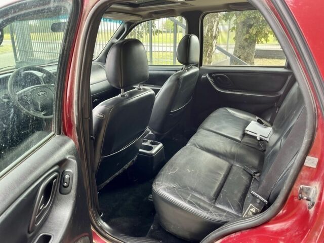 Форд Маверик 2002 в Ровно на Automoto.ua Красный Форд Маверик, объемом двигателя 2 л и пробегом 360 тыс. км за 3200 $, фото 7 на Automoto.ua