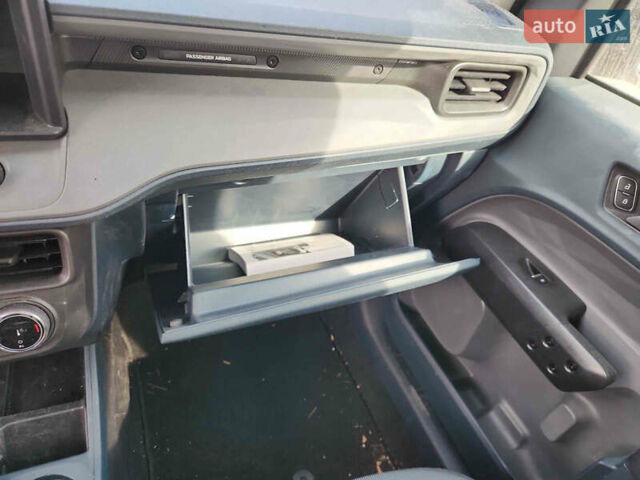 Форд Маверик, объемом двигателя 2 л и пробегом 35 тыс. км за 20000 $, фото 7 на Automoto.ua