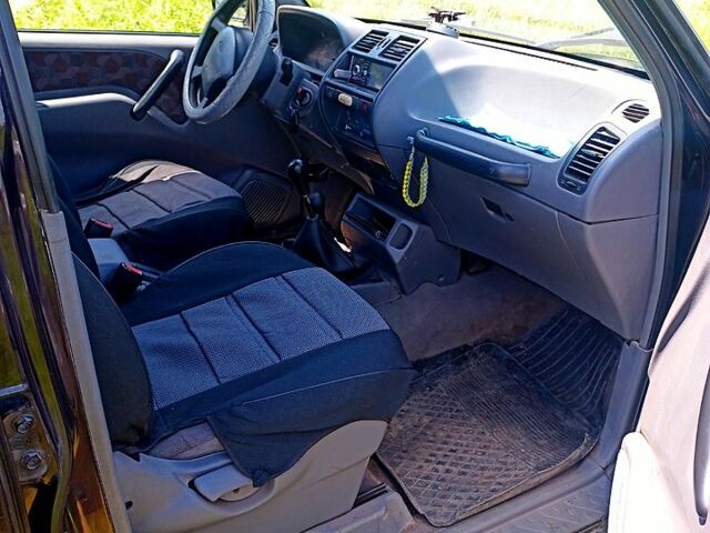 Форд Маверик, объемом двигателя 2.7 л и пробегом 315 тыс. км за 2250 $, фото 5 на Automoto.ua