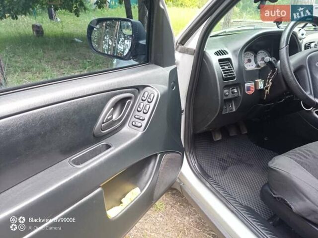 Форд Маверик, объемом двигателя 2.3 л и пробегом 131 тыс. км за 7000 $, фото 1 на Automoto.ua