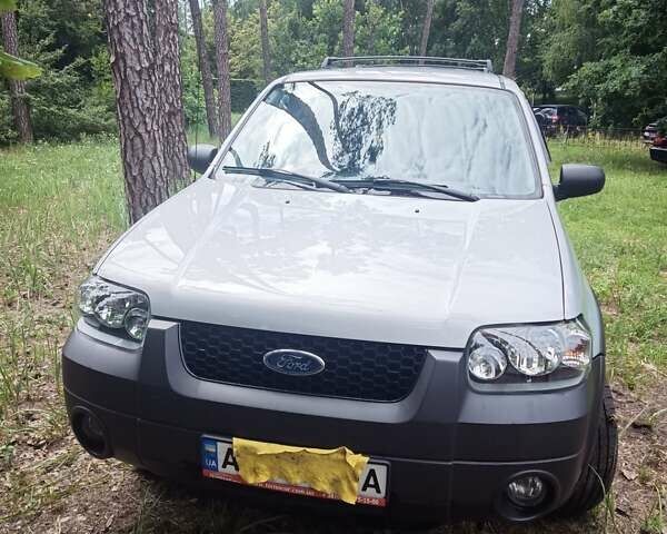 Форд Маверик, объемом двигателя 2.3 л и пробегом 131 тыс. км за 7000 $, фото 4 на Automoto.ua