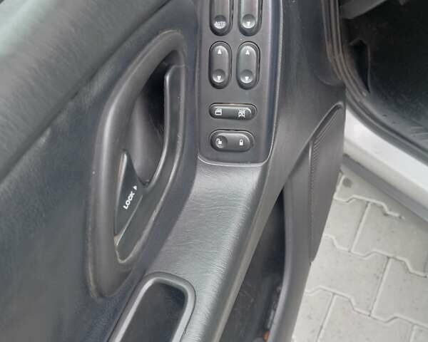Форд Маверик 2002 в Тернополе на Automoto.ua Серый Форд Маверик, объемом двигателя 2 л и пробегом 296 тыс. км за 4999 $, фото 2 на Automoto.ua