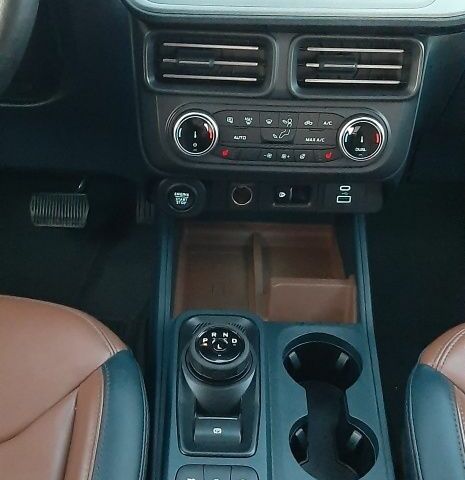 Синій Форд Маверік, об'ємом двигуна 2.5 л та пробігом 28 тис. км за 31000 $, фото 3 на Automoto.ua