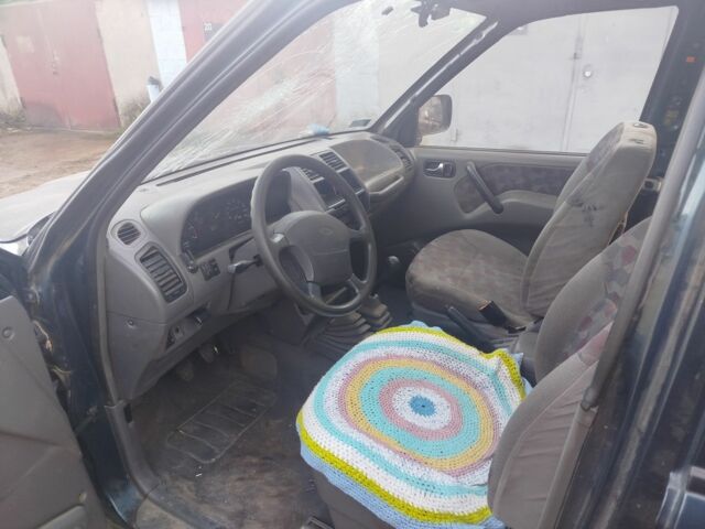 Синий Форд Маверик, объемом двигателя 2.7 л и пробегом 200 тыс. км за 1500 $, фото 4 на Automoto.ua