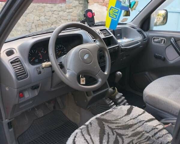 Зеленый Форд Маверик, объемом двигателя 2.7 л и пробегом 250 тыс. км за 2300 $, фото 1 на Automoto.ua