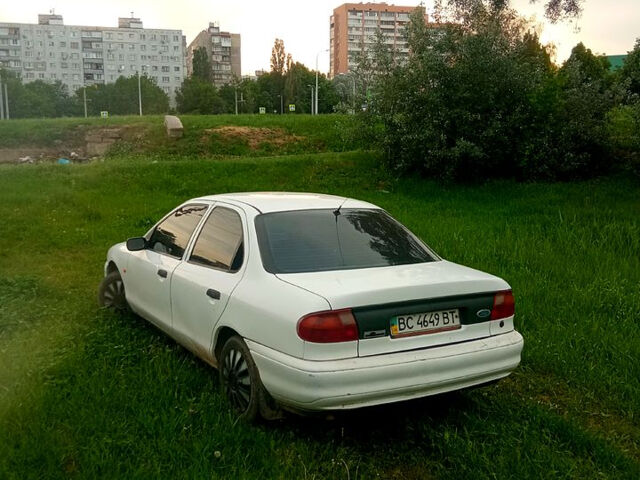 Білий Форд Мондео, об'ємом двигуна 1.8 л та пробігом 86 тис. км за 1400 $, фото 3 на Automoto.ua