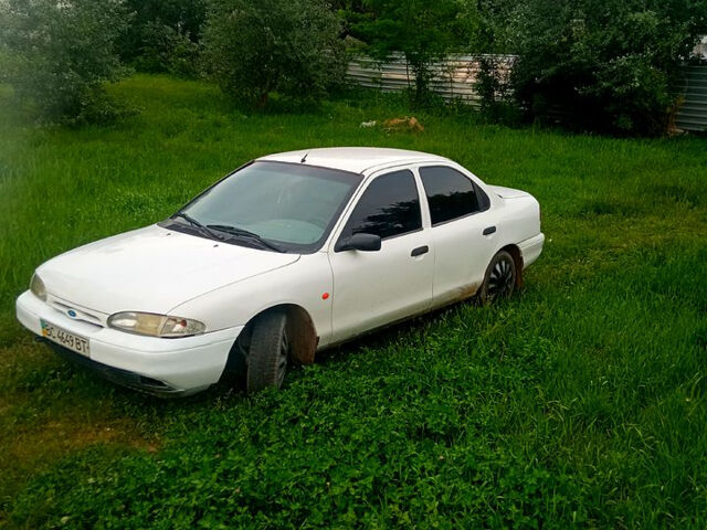 Білий Форд Мондео, об'ємом двигуна 1.8 л та пробігом 86 тис. км за 1400 $, фото 5 на Automoto.ua