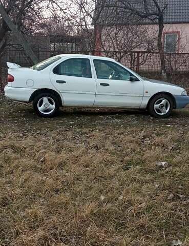 Белый Форд Мондео, объемом двигателя 1.6 л и пробегом 174 тыс. км за 1750 $, фото 7 на Automoto.ua