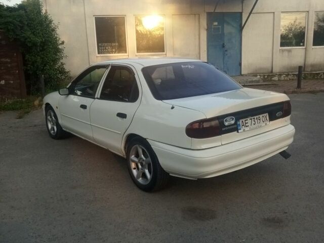 Белый Форд Мондео, объемом двигателя 2 л и пробегом 378 тыс. км за 1700 $, фото 9 на Automoto.ua