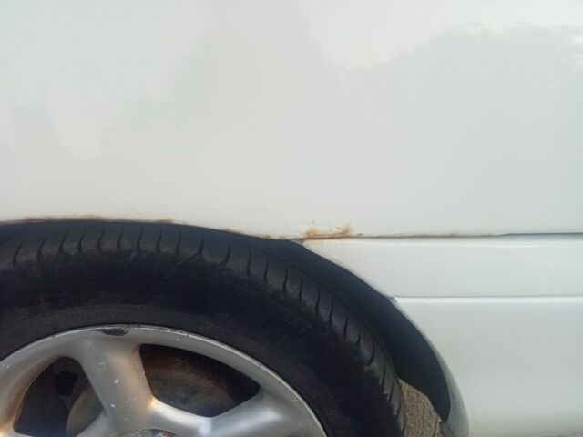 Белый Форд Мондео, объемом двигателя 2 л и пробегом 378 тыс. км за 1700 $, фото 5 на Automoto.ua