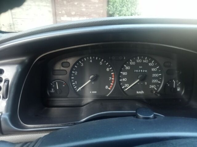 Белый Форд Мондео, объемом двигателя 2 л и пробегом 378 тыс. км за 1700 $, фото 8 на Automoto.ua