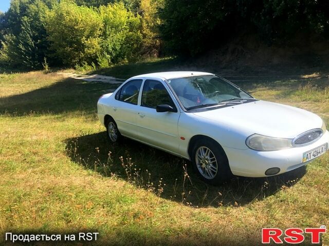 Білий Форд Мондео, об'ємом двигуна 2.5 л та пробігом 223 тис. км за 1800 $, фото 1 на Automoto.ua