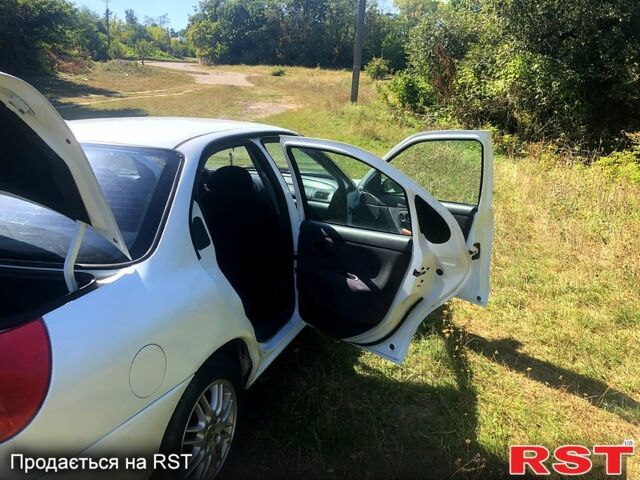 Білий Форд Мондео, об'ємом двигуна 2.5 л та пробігом 223 тис. км за 1800 $, фото 5 на Automoto.ua