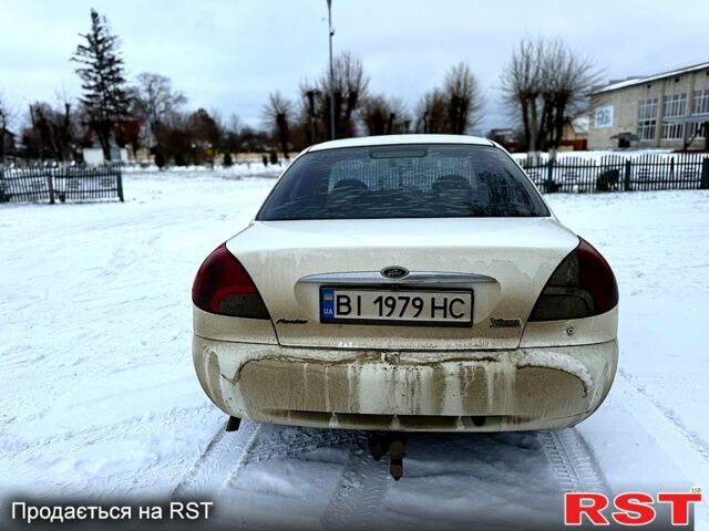 Білий Форд Мондео, об'ємом двигуна 1.6 л та пробігом 150 тис. км за 2000 $, фото 4 на Automoto.ua