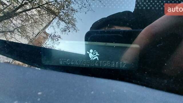 Белый Форд Мондео, объемом двигателя 1.8 л и пробегом 170 тыс. км за 3556 $, фото 25 на Automoto.ua