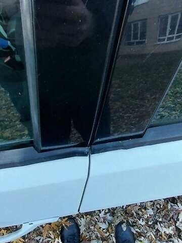 Белый Форд Мондео, объемом двигателя 1.8 л и пробегом 170 тыс. км за 3556 $, фото 20 на Automoto.ua