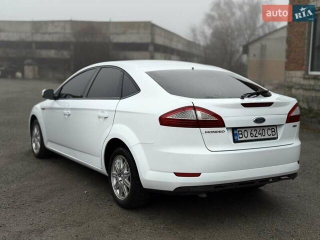 Белый Форд Мондео, объемом двигателя 1.8 л и пробегом 385 тыс. км за 5600 $, фото 8 на Automoto.ua