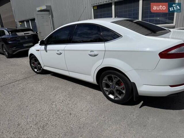 Белый Форд Мондео, объемом двигателя 2.26 л и пробегом 190 тыс. км за 7200 $, фото 2 на Automoto.ua
