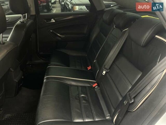 Білий Форд Мондео, об'ємом двигуна 2 л та пробігом 212 тис. км за 7800 $, фото 22 на Automoto.ua